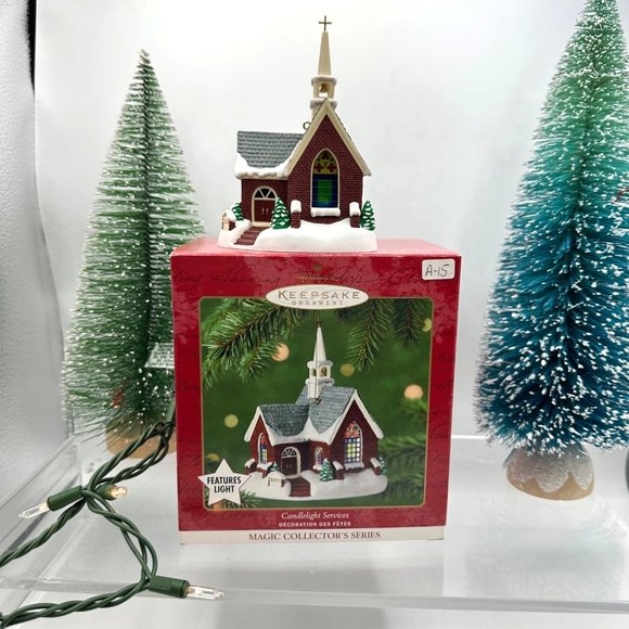 Hallmark Keepsake Ornament Candlelight Services Magic Collectors Series Light Up - Picture 1 of 9